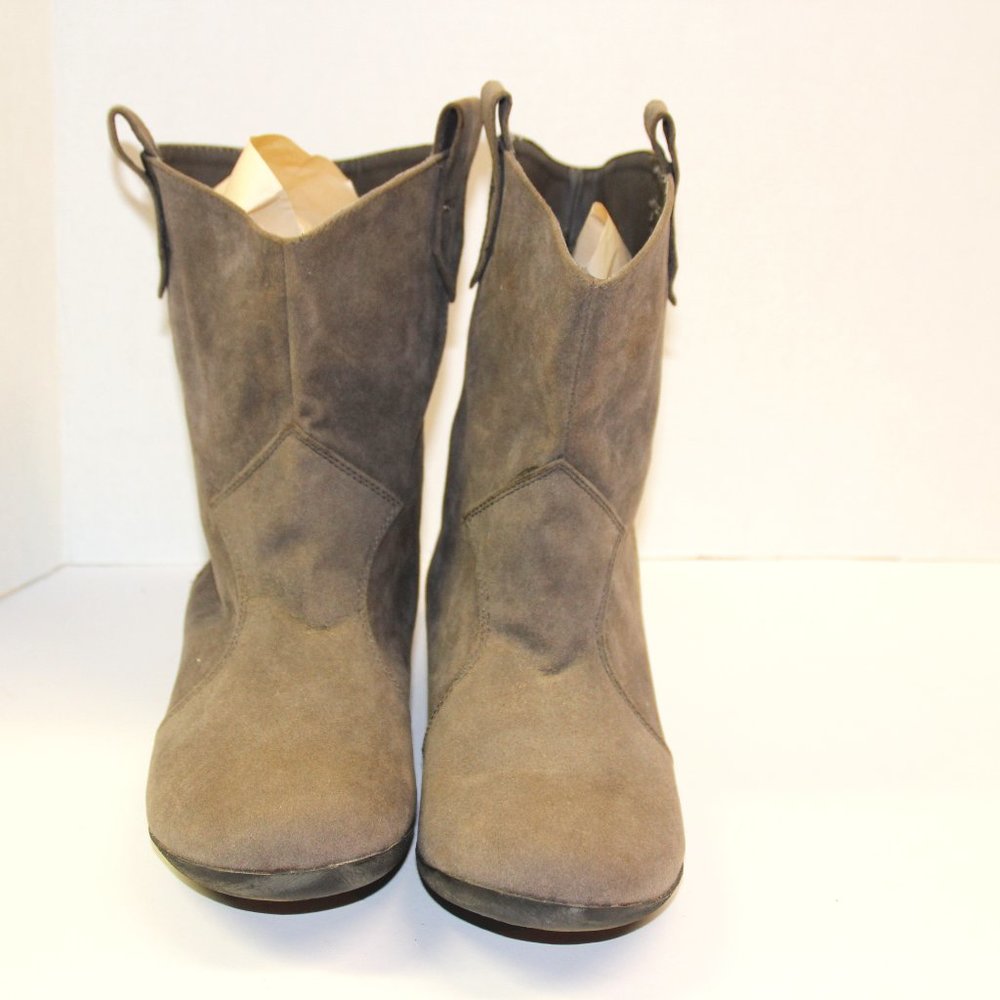 Miss Me Boots flat gray suede mid calf size 9
